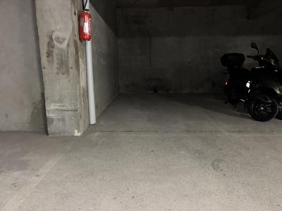 Parking / Garage - 10 m²