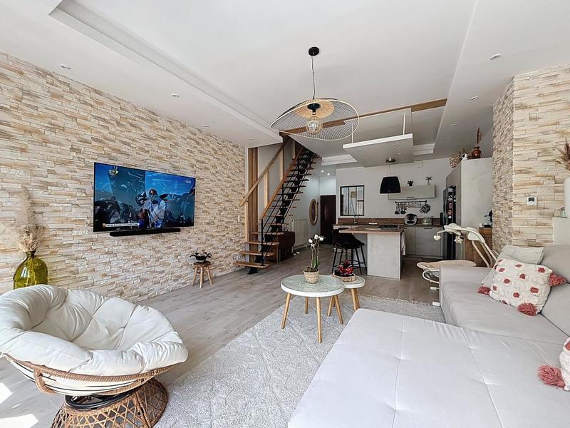 Appartement - 111 m² - 3 pièces