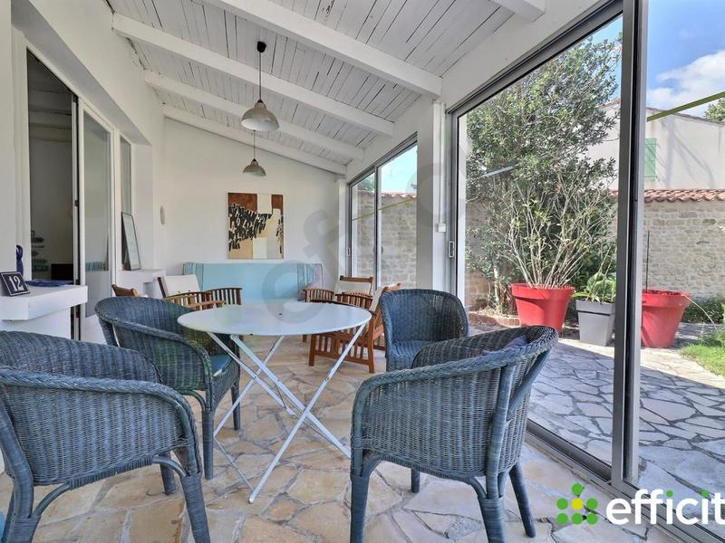 Maison - 121 m² - 7 pièces