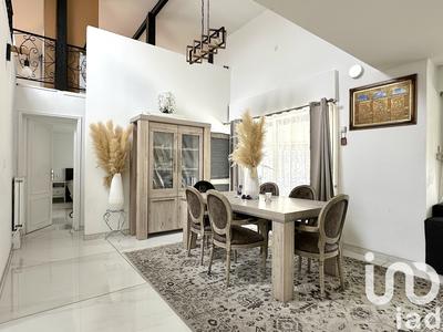 Maison - 185 m² - 4 pièces