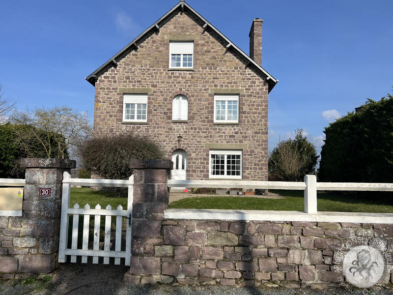 Maison - 115 m² - 4 pièces