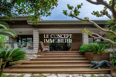 Maison - 200 m² - 7 pièces