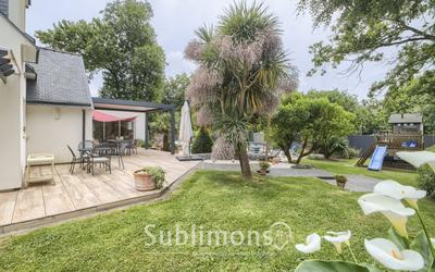 Maison contemporaine - 235 m² - 8 pièces