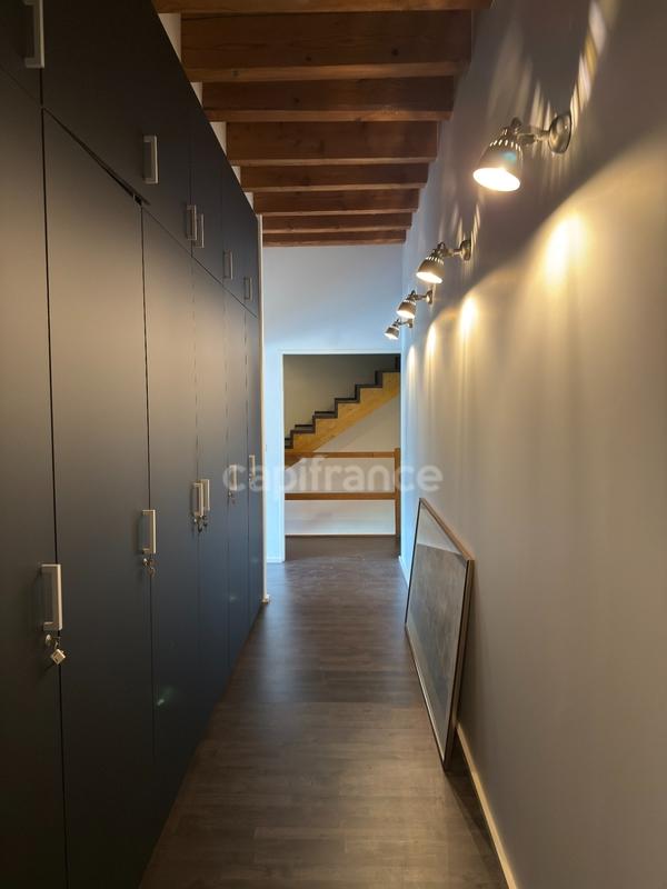 Maison bourgeoise - 596 m² - 5 pièces