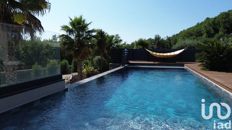 Maison - 158 m² - 5 pièces