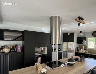 Villa - 178 m² - 6 pièces