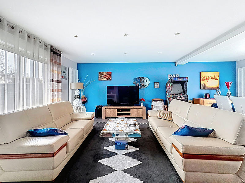 Maison - 121 m² - 6 pièces