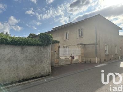 Maison - 560 m² - 10 pièces