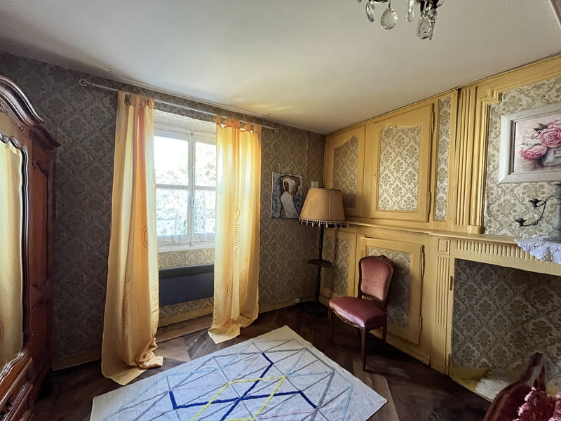 Maison - 271 m² - 14 pièces