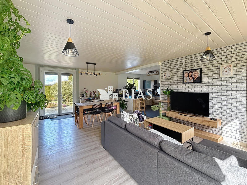 Maison - 88 m² - 4 pièces