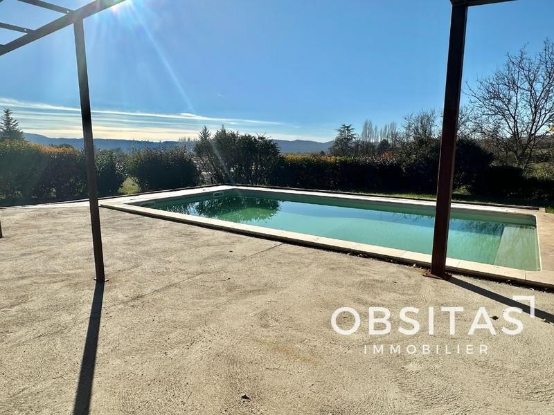 Maison - 104 m² - 5 pièces