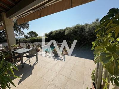 Maison - 147 m² - 7 pièces