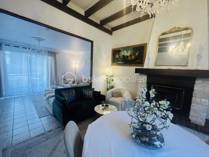 Maison - 140 m² - 6 pièces