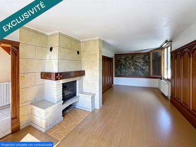 Maison - 221 m² - 8 pièces