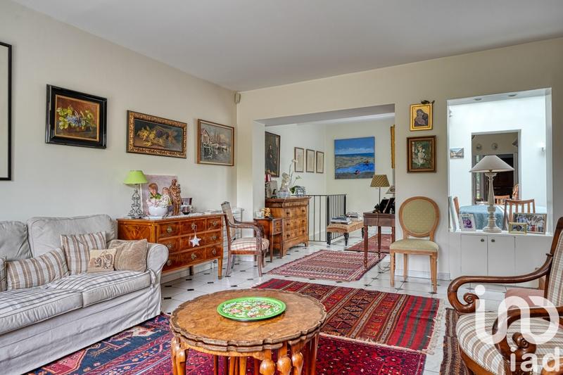 Maison - 184 m² - 8 pièces