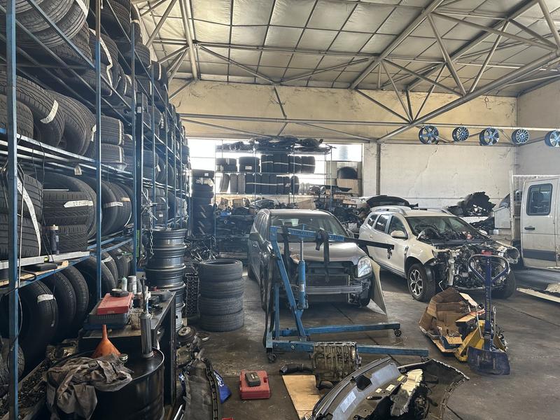 Fonds de commerce - 1 100 m²