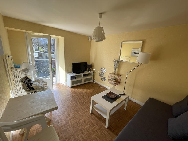 Maison ancienne - 200 m² - 11 pièces