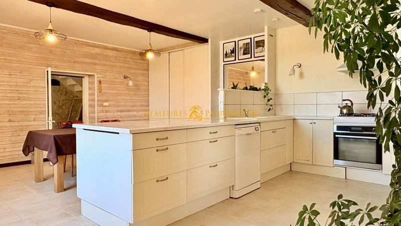 Maison ancienne - 142 m² - 7 pièces