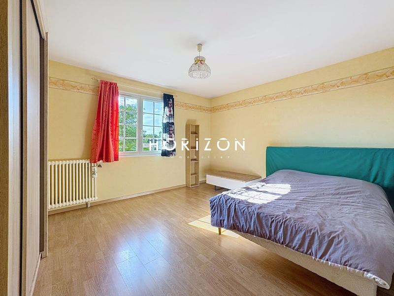 Maison - 200 m² - 6 pièces