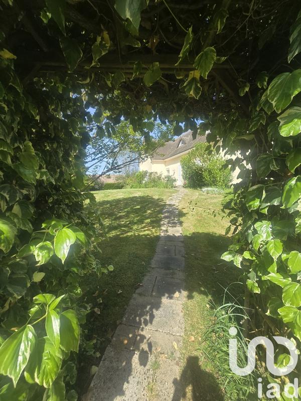 Maison - 203 m² - 8 pièces