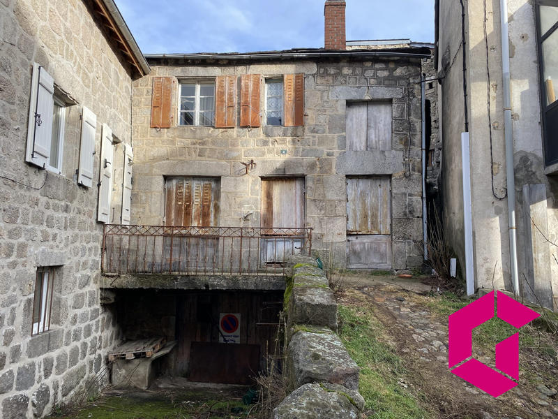 Maison - 140 m² - 2 pièces