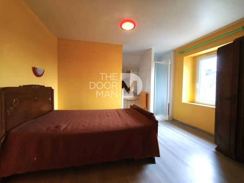 Immeuble - 300 m² - 12 pièces