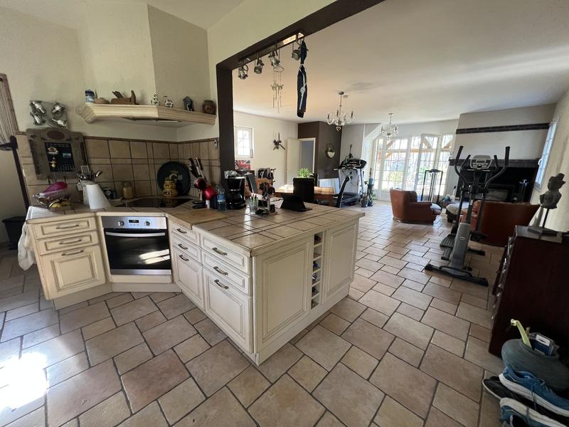 Maison - 142 m² - 6 pièces