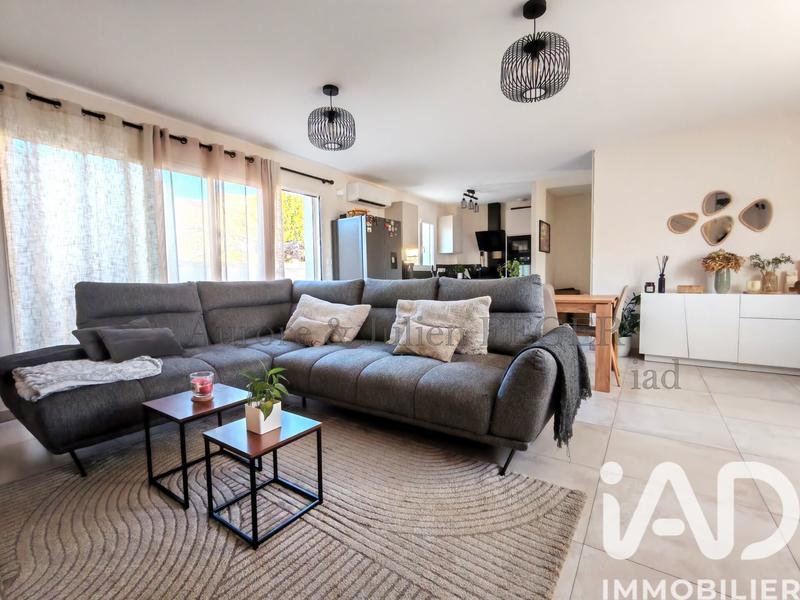 Maison - 90 m² - 3 pièces