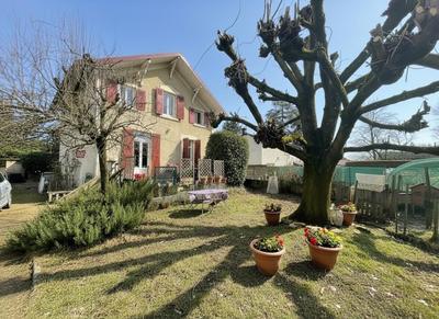 Maison - 110 m² - 4 pièces