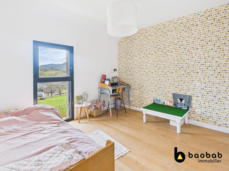 Maison - 122 m² - 4 pièces