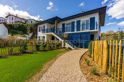 Appartement - 120 m² - 4 pièces