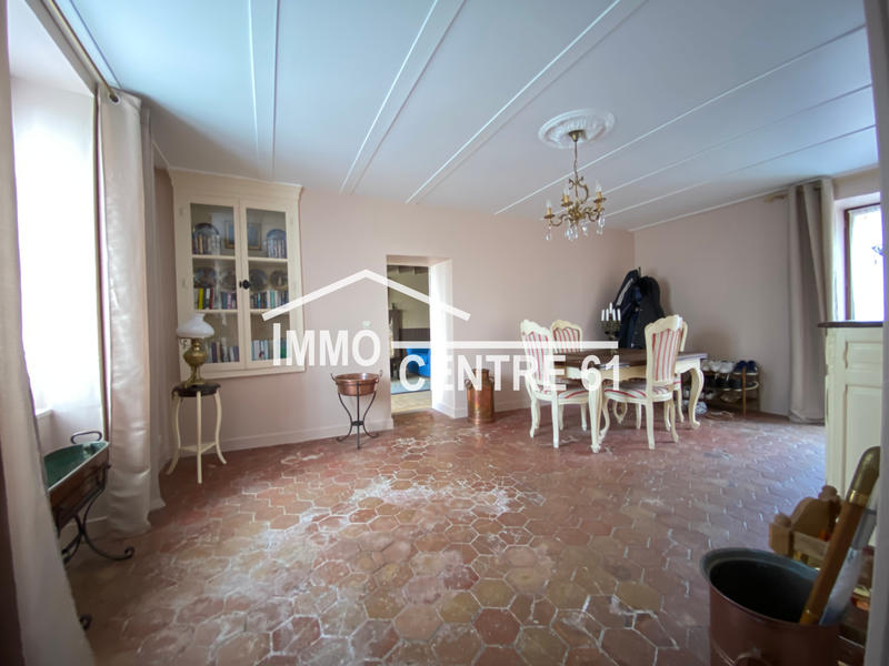 Maison - 180 m² - 6 pièces
