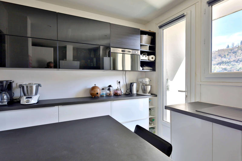 Appartement - 86 m² - 4 pièces