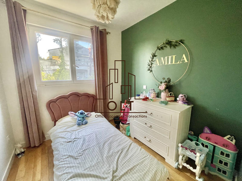 Maison - 300 m² - 8 pièces