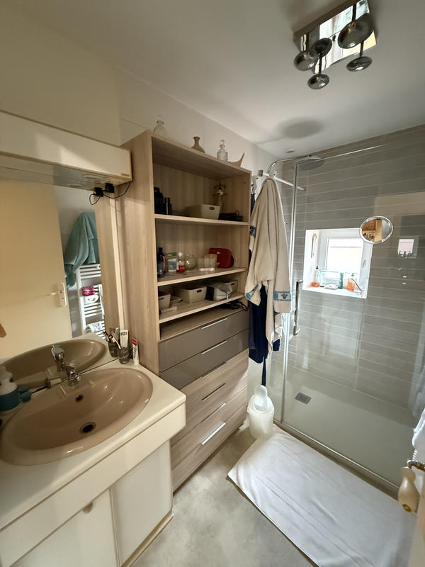 Maison - 214 m² - 7 pièces