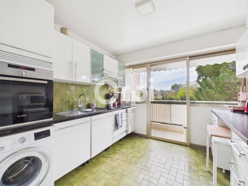 Appartement - 87 m² - 4 pièces