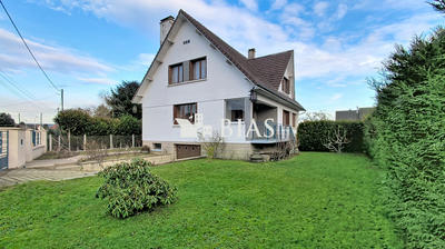 Maison - 135 m² - 8 pièces