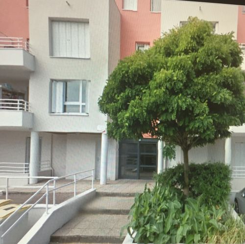 La Main sur le Corps