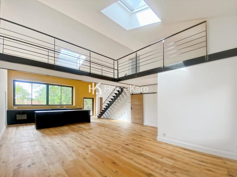 Maison - 200 m² - 6 pièces