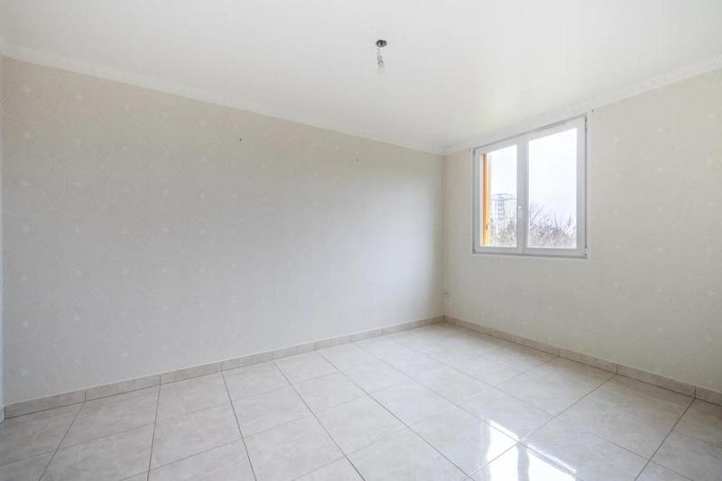 Appartement - 94 m² - 5 pièces