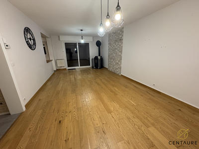 Maison - 92 m² - 4 pièces