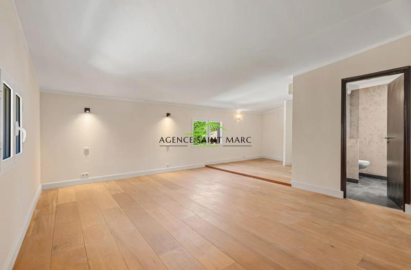 Duplex - 157 m² - 5 pièces