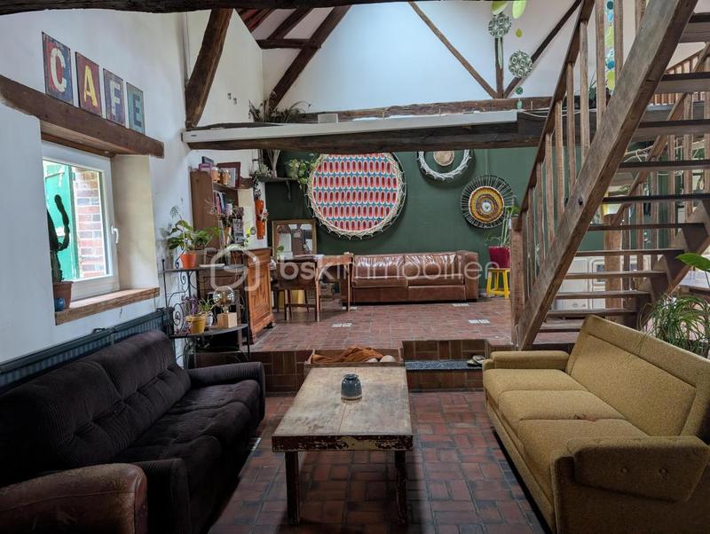 Maison - 257 m² - 8 pièces