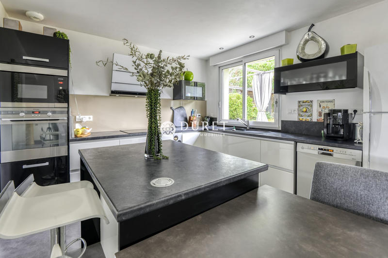 Maison ancienne - 165 m² - 7 pièces