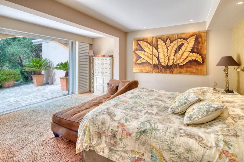 Villa - 221 m² - 5 pièces