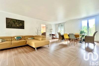 Maison - 214 m² - 7 pièces