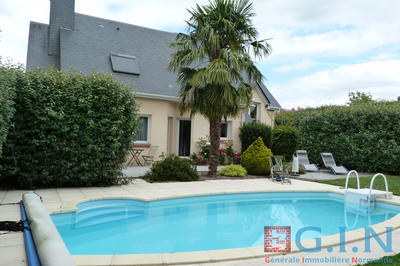 Maison - 132 m² - 8 pièces