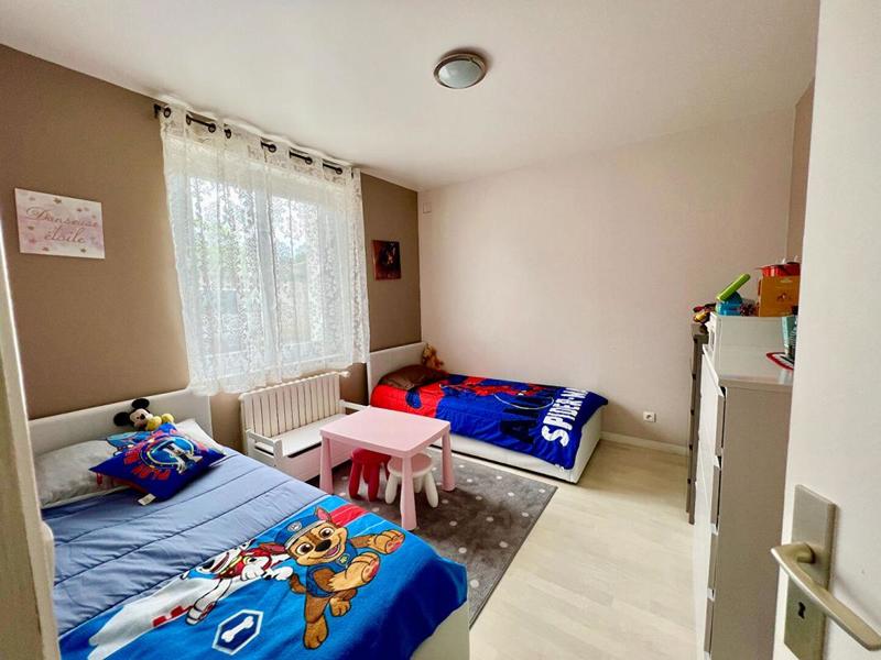 Immeuble - 260 m² - 10 pièces