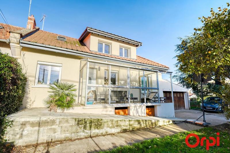 Maison - 110 m² - 5 pièces