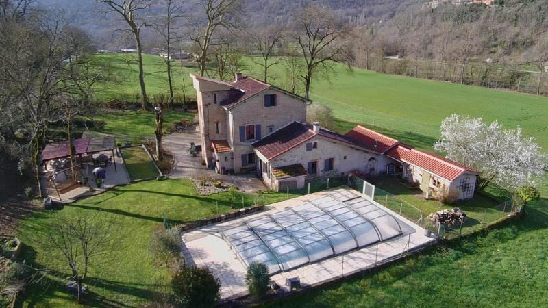 Maison - 168 m² - 8 pièces